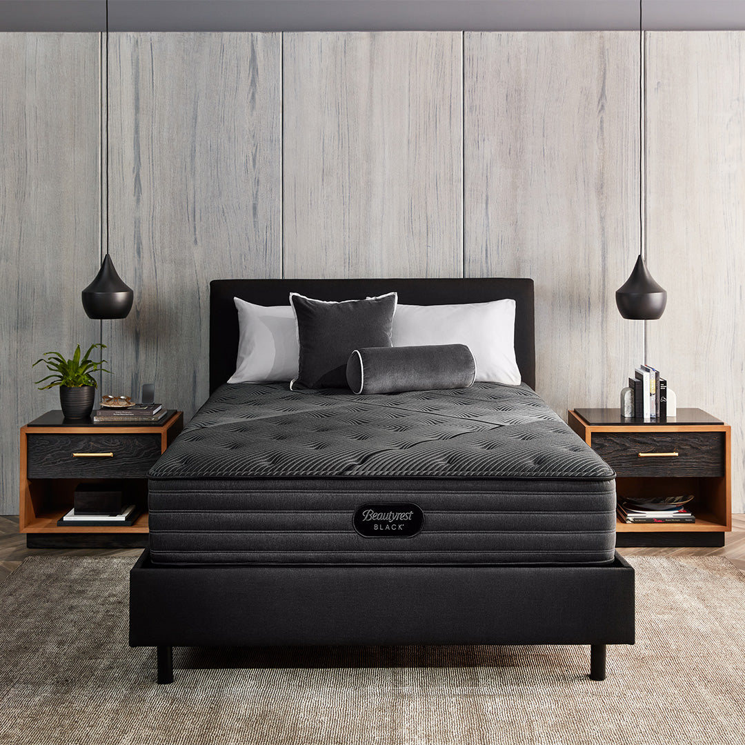 Floor Model Black L-Class Medium